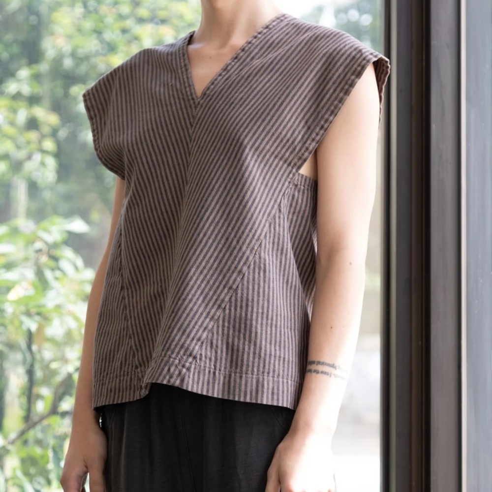 Prairie Underground Iona Top Gray Stripe XS V Neck & Back Hemp Cotton